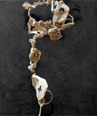 ぐるぐるFlower choker タグ