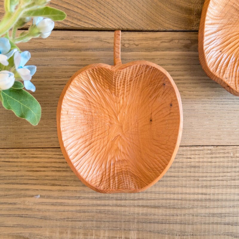 リンゴ形木皿 / イチイ | woodplaza's STORE