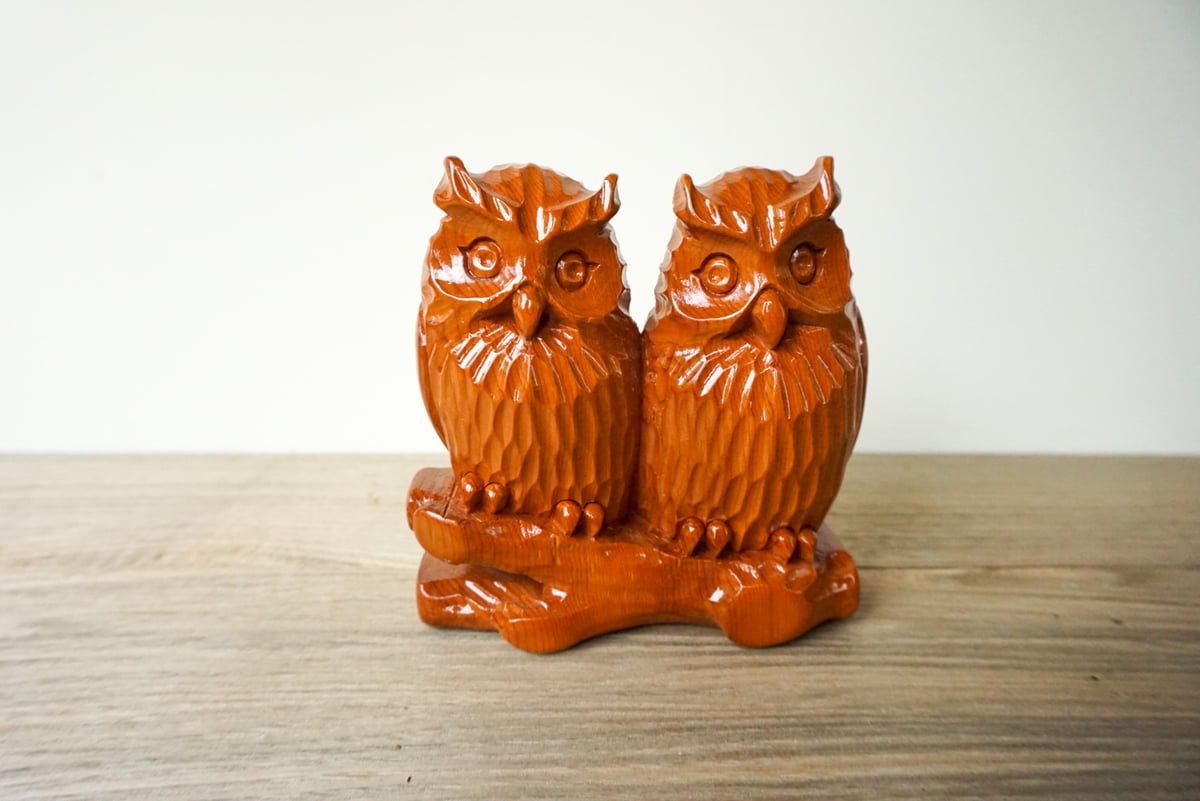 二羽フクロウ木彫り (北海道産イチイ材) | woodplaza's STORE