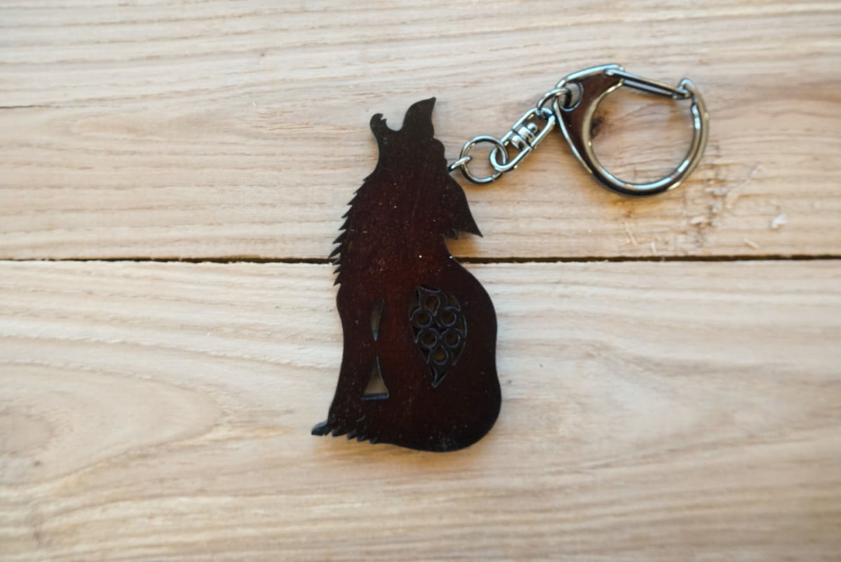 アイヌ文様 オオカミキーホルダー | woodplaza's STORE