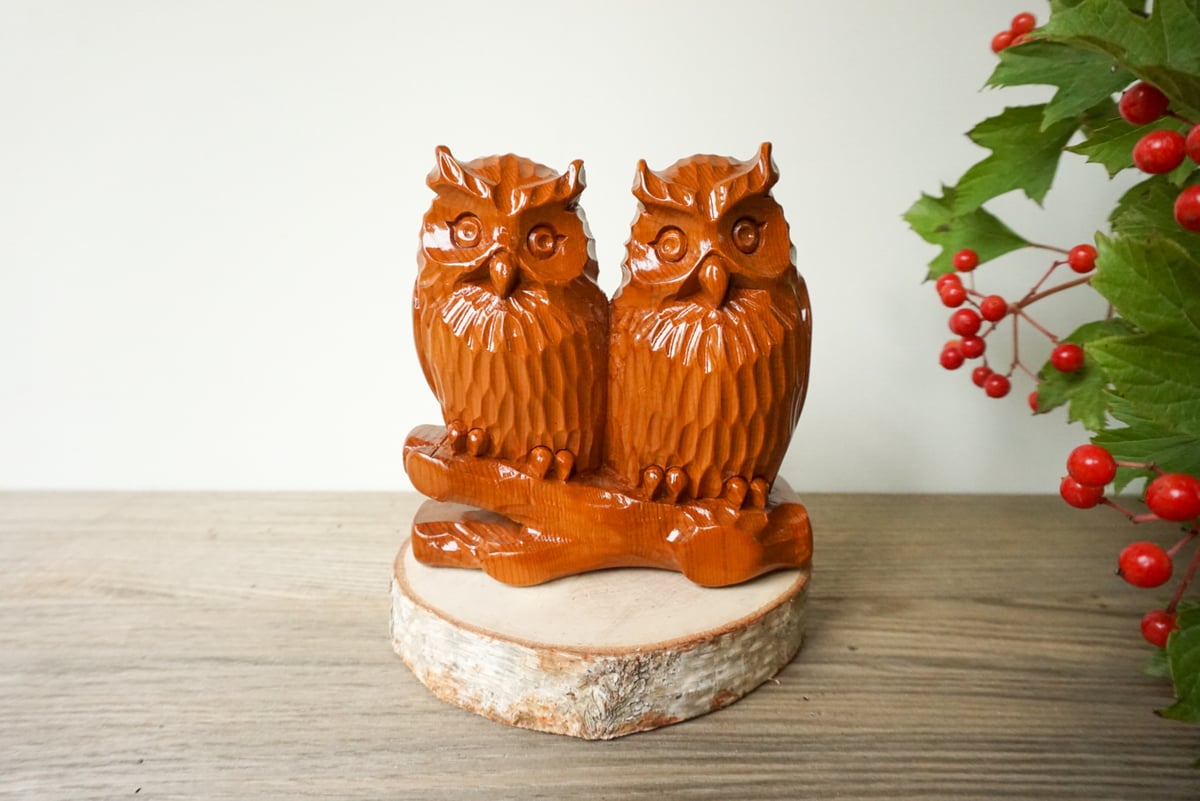 二羽フクロウ木彫り (北海道産イチイ材) | woodplaza's STORE