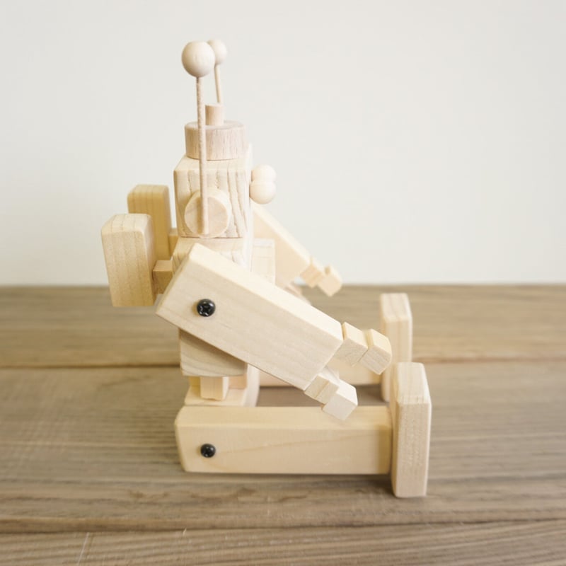 手作り木工・木製可動式ロボット(材料　ヒノキ材素地仕上げ) 手作り木工・木製可動式ロボット(材料 ヒノキ材素地仕上げ