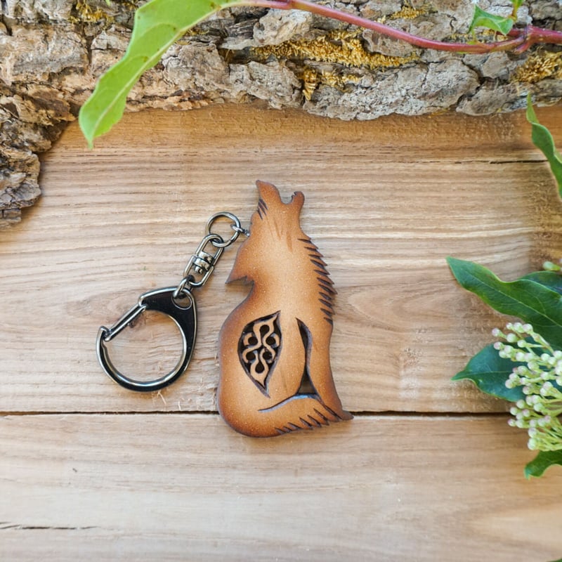 アイヌ文様 オオカミキーホルダー | woodplaza's STORE