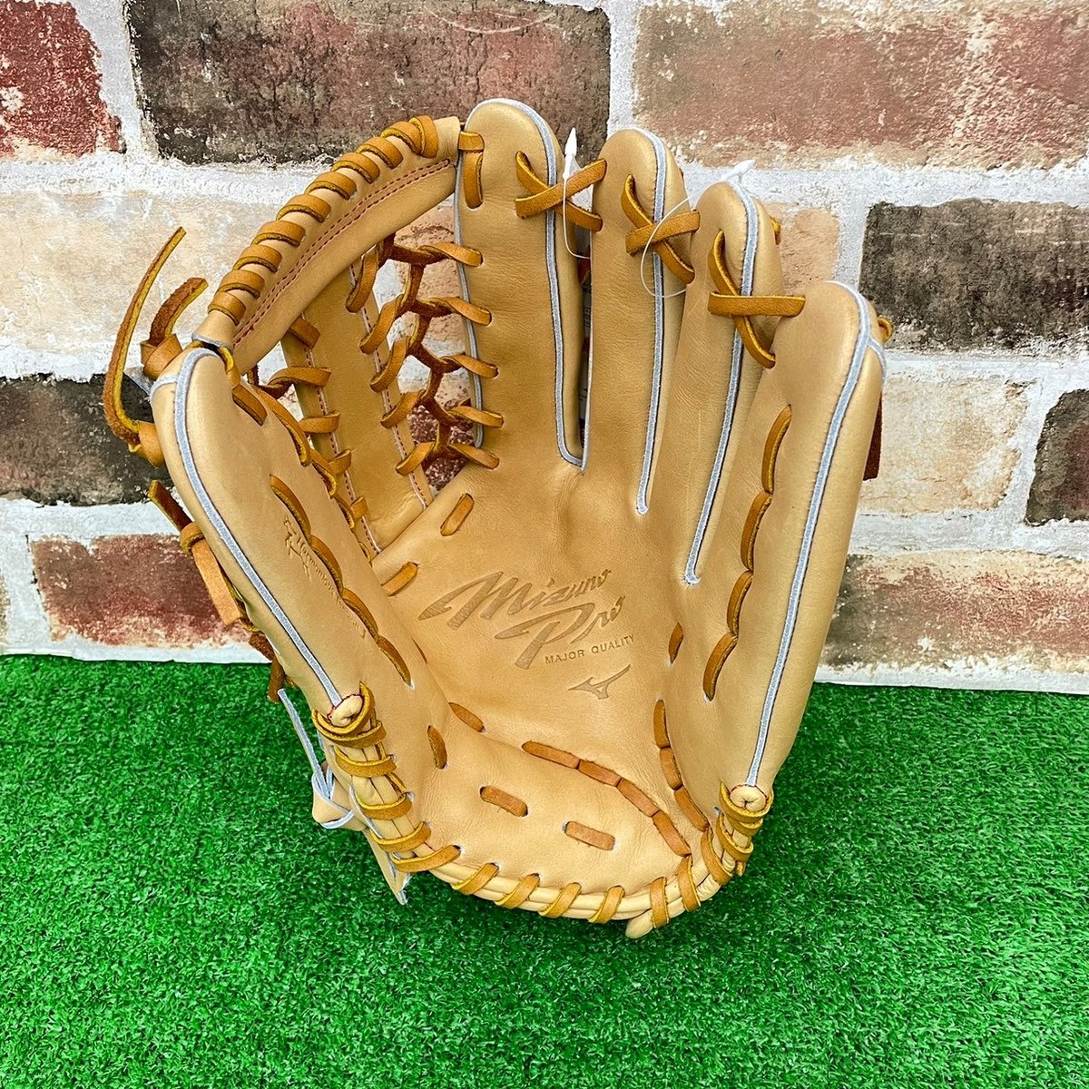 ミズノプロ　硬式用　内野手用　グラブ　グローブ　高校野球対応　定価62700円 MIZUNO 硬式グローブ / ミズノプロ 内野手用 硬式グラブ 右投げ