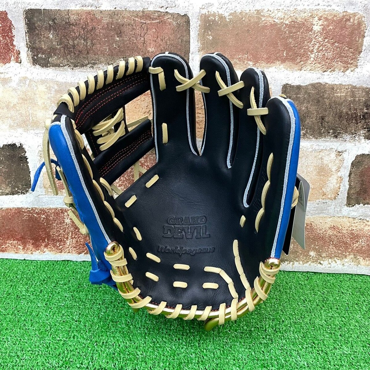 ⭐️美品ワールドペガサス軟式グローブオールラウンドデビルカラー右投げ用