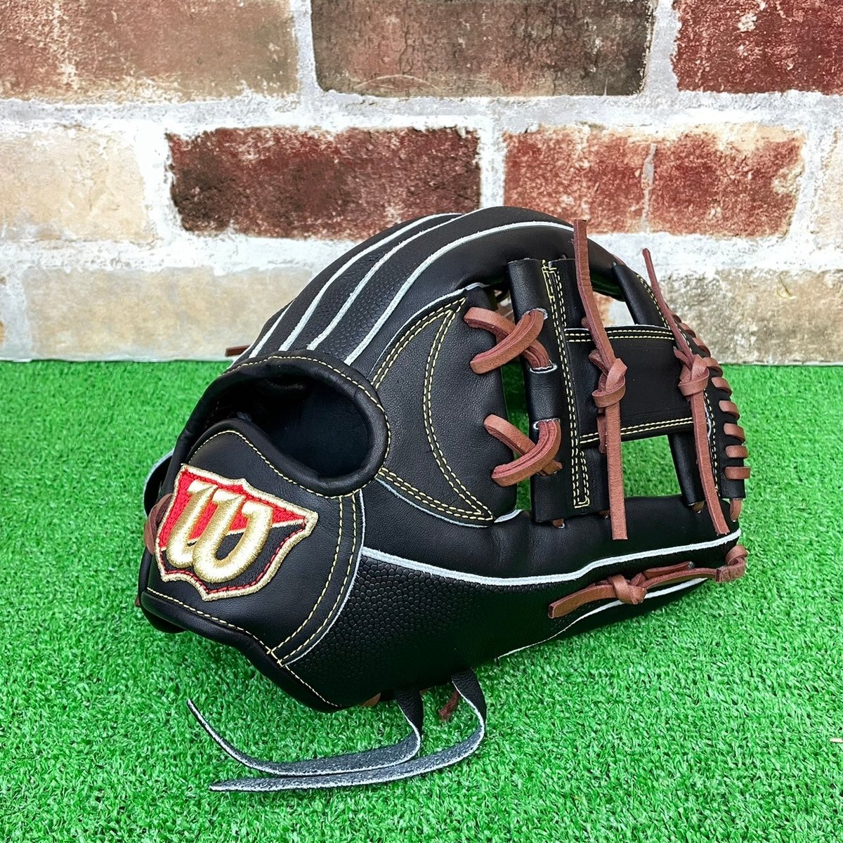 未使用○ウィルソンスタッフ 硬式グラブ 1723型 ブリック