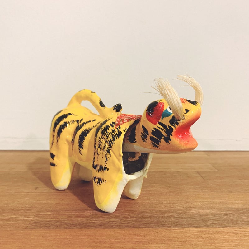 岡山県・邑久張子『首振り虎』 | 象々の郷土玩具