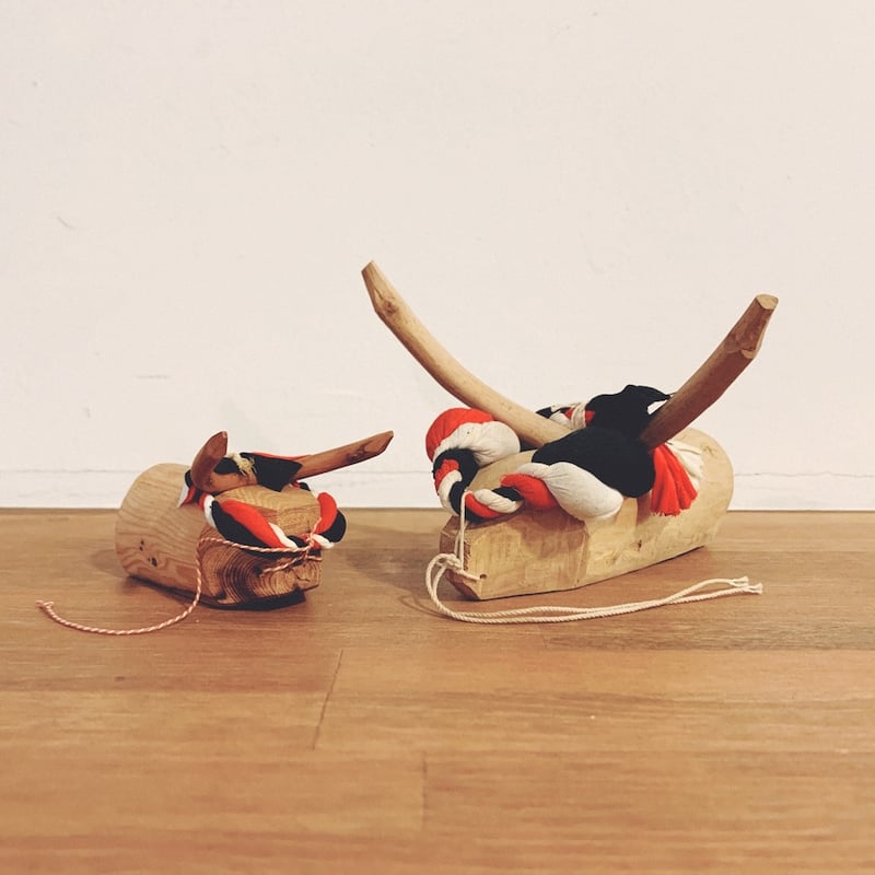 新潟県・小千谷『木牛(手彫)』 | 象々の郷土玩具