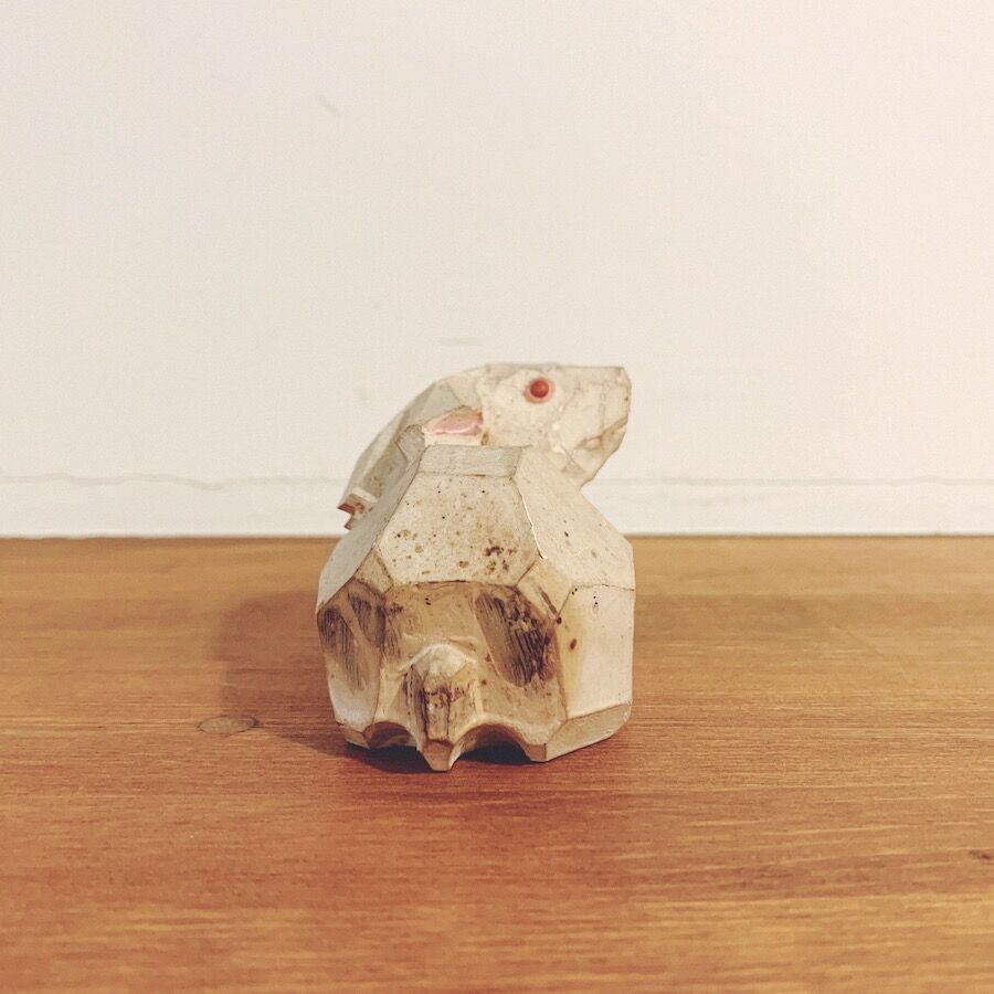 三輪明神・一刀彫『神兎』 | 象々の郷土玩具