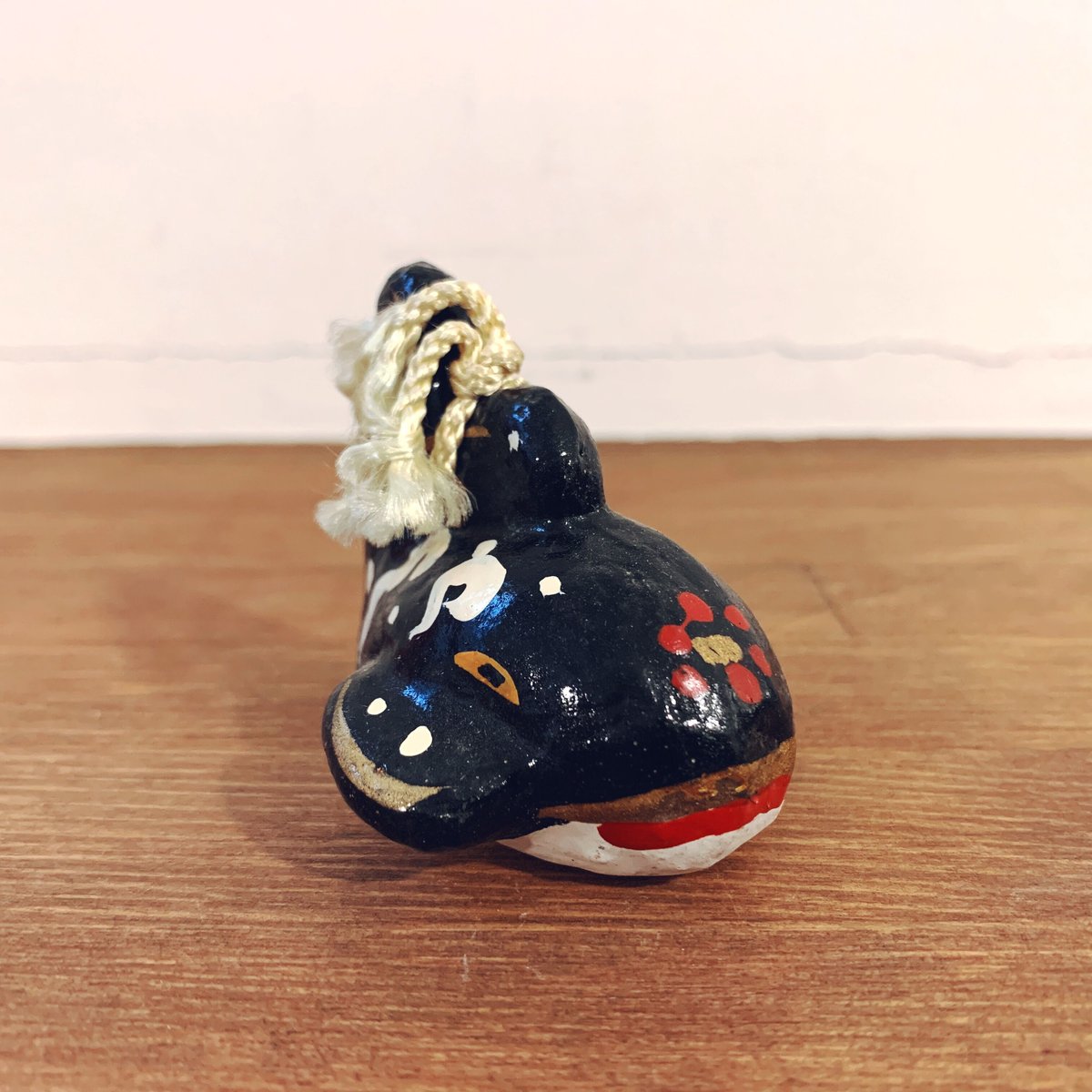 香泉人形『鯨土鈴(口閉じ)』 | 象々の郷土玩具