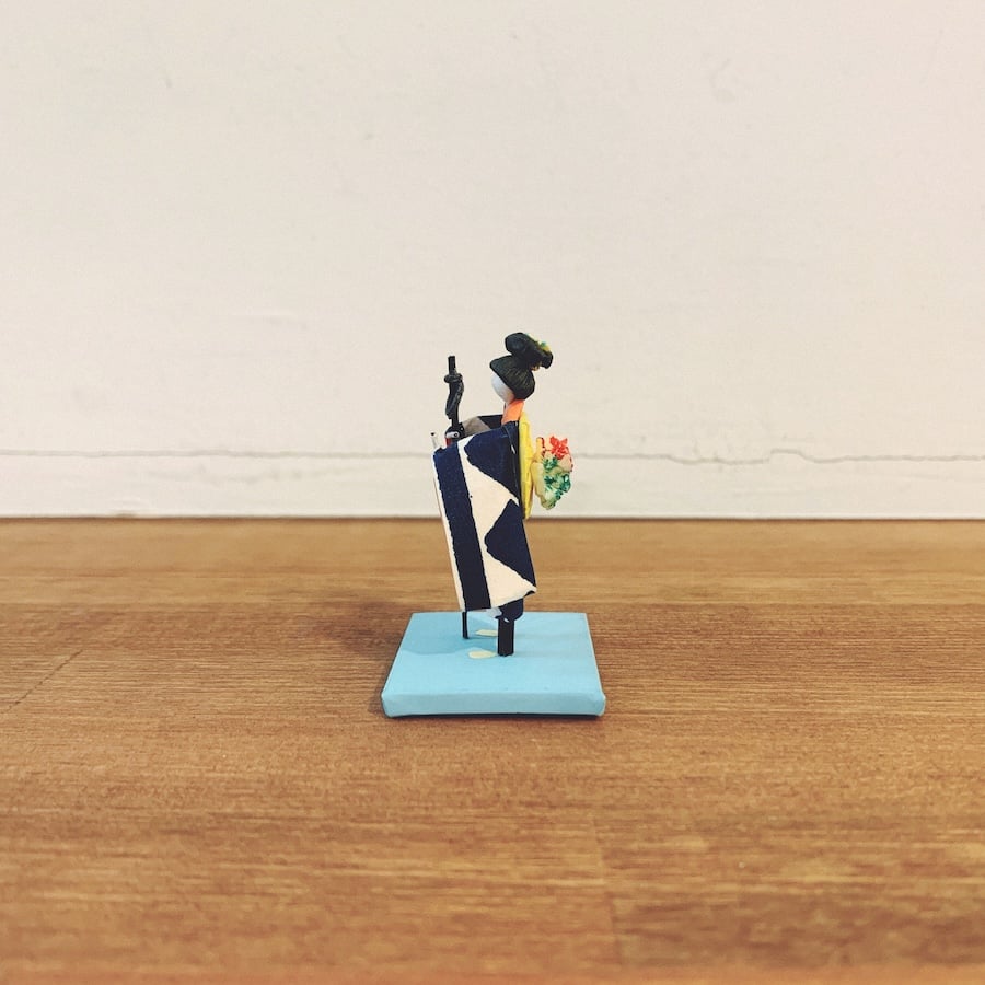 いせ辰『江戸千代紙人形・浅草三社祭の手古舞』 | 象々の郷土玩具