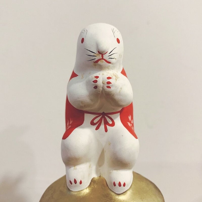 市原土人形・後藤久美の『だるま乗りうさぎ』 | 象々の郷土玩具