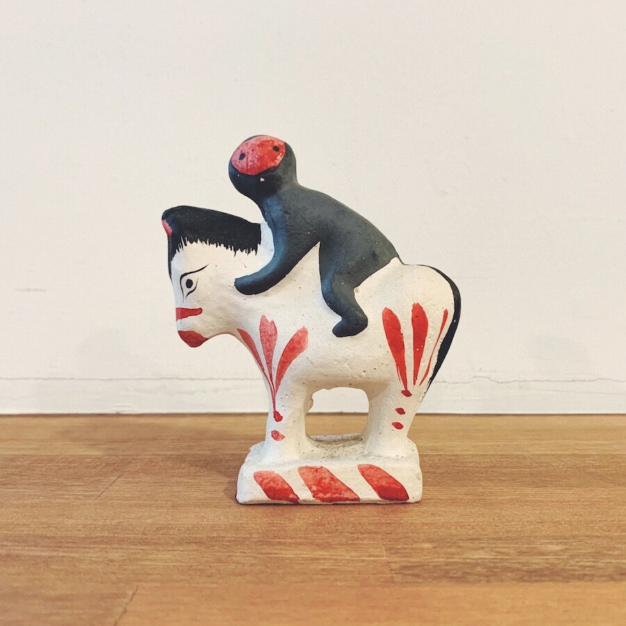 古賀人形『馬乗り猿』 | 象々の郷土玩具
