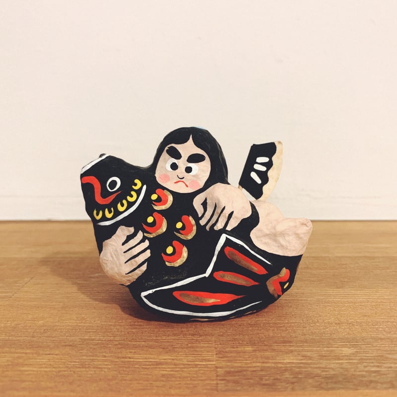 五箇山の紙塑人形『鯉抱き金太郎』 | 象々の郷土玩具