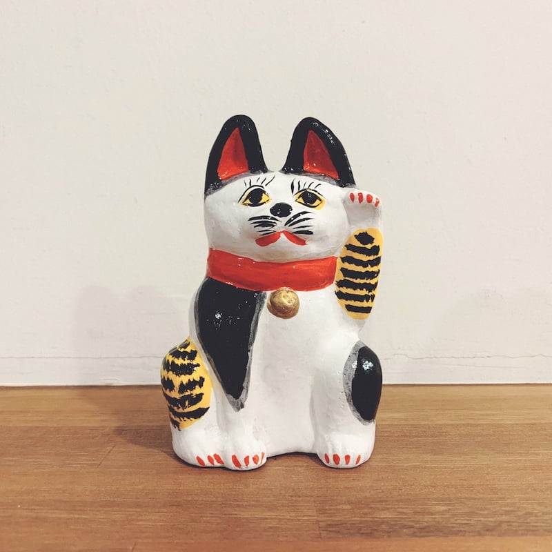坊ノ谷土人形『招き猫』 | 象々の郷土玩具