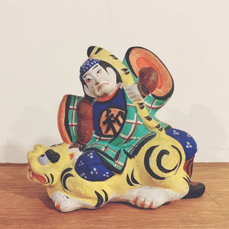 ヴィンテージ仙台堤人形　品格のあるお顔と色鮮やかな色彩が芸術的な招く招き猫 CATEGORY 堤人形 | 象々の郷土玩具