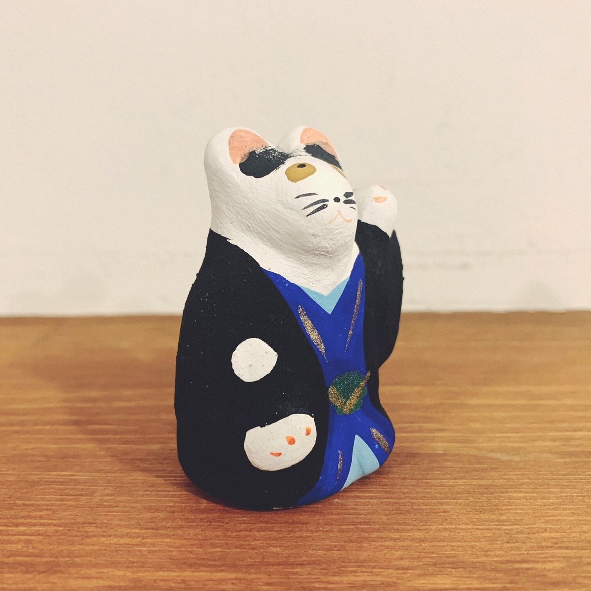 堺湊焼の『初辰猫』(羽織) | 象々の郷土玩具 堺湊焼の『初辰猫』(羽織) | 象々の郷土玩具