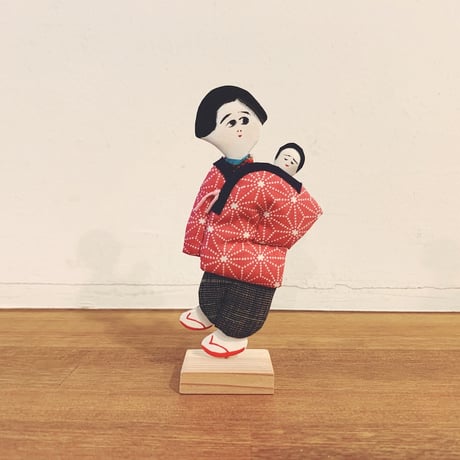 伝統工芸　創作こけし 高梨半風子　初姿　木彫り　木彫人形　民芸　郷土玩具 高梨 半風子 hanpushi こけし 創作 Kokeshi doll 人形 - メルカリ