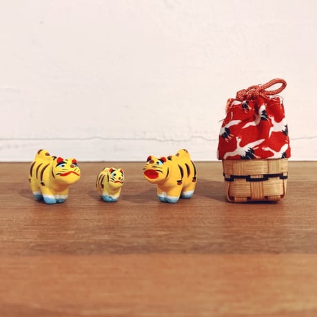 郷土玩具 陶器製動物12体セット　佐賀　のごみ人形 郷土玩具 陶器製動物12体セット 佐賀 のごみ人形