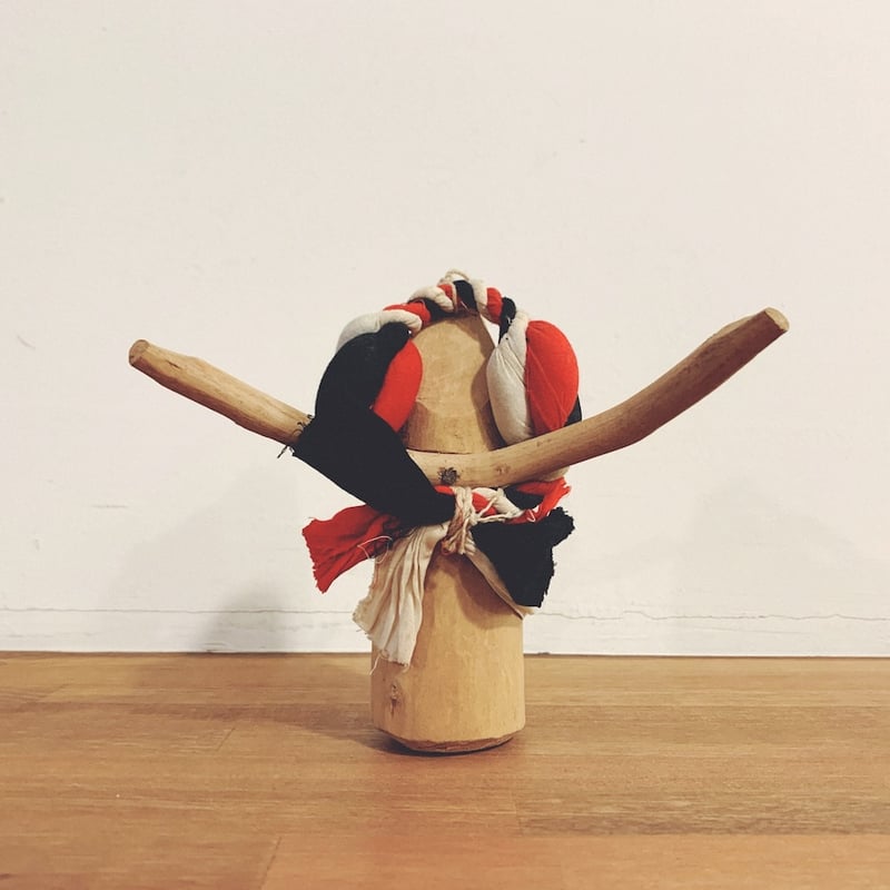 新潟県・小千谷『木牛(手彫)』 | 象々の郷土玩具