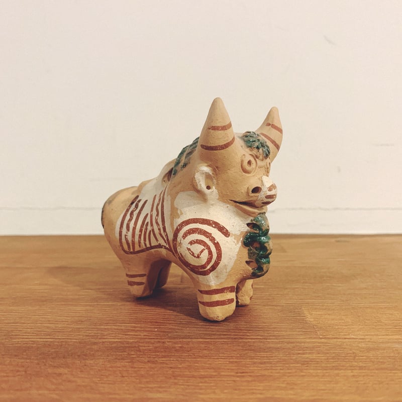 ペルー・プカラ地方の民芸『トリト・デ・プカラ』 | 象々の郷土玩具