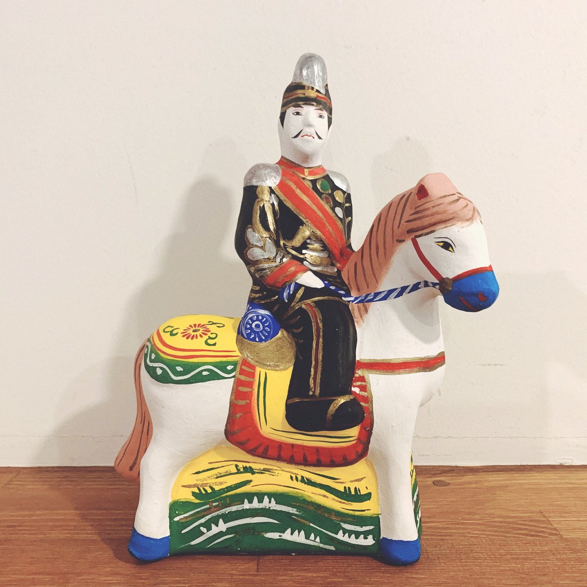 美濃・姫の土人形『馬乗り鎮台』 | 象々の郷土玩具