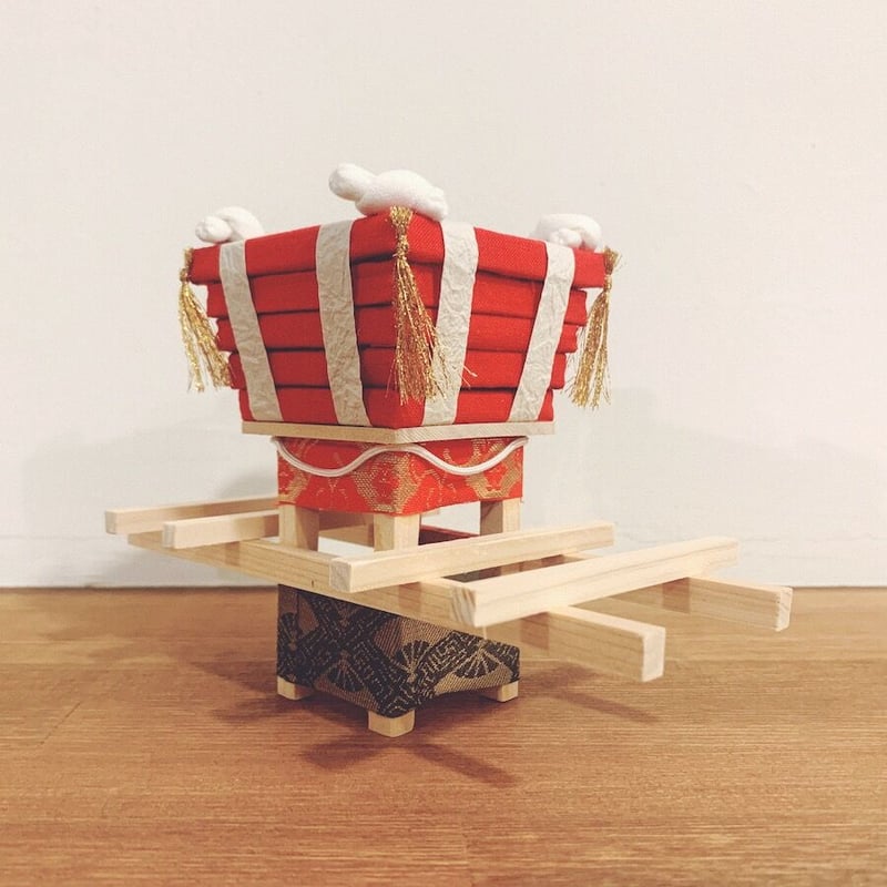 伝統的な日本の祭りふとん太鼓の置物、模型 布団太鼓」 | 日本玩具博物館