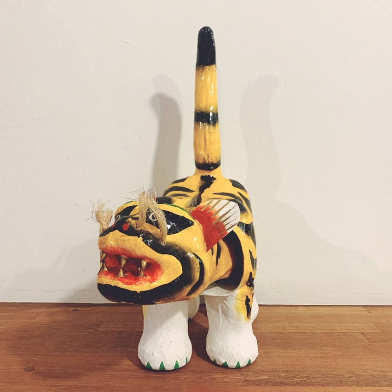 博多張子の『首振り虎』 | 象々の郷土玩具