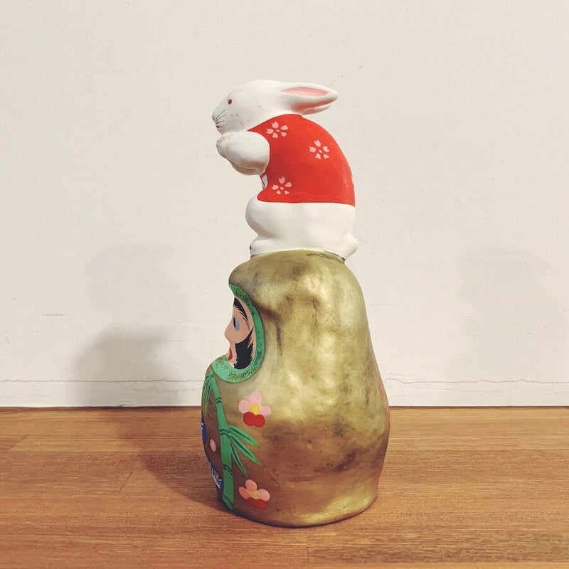 市原土人形・後藤久美の『だるま乗りうさぎ』 | 象々の郷土玩具