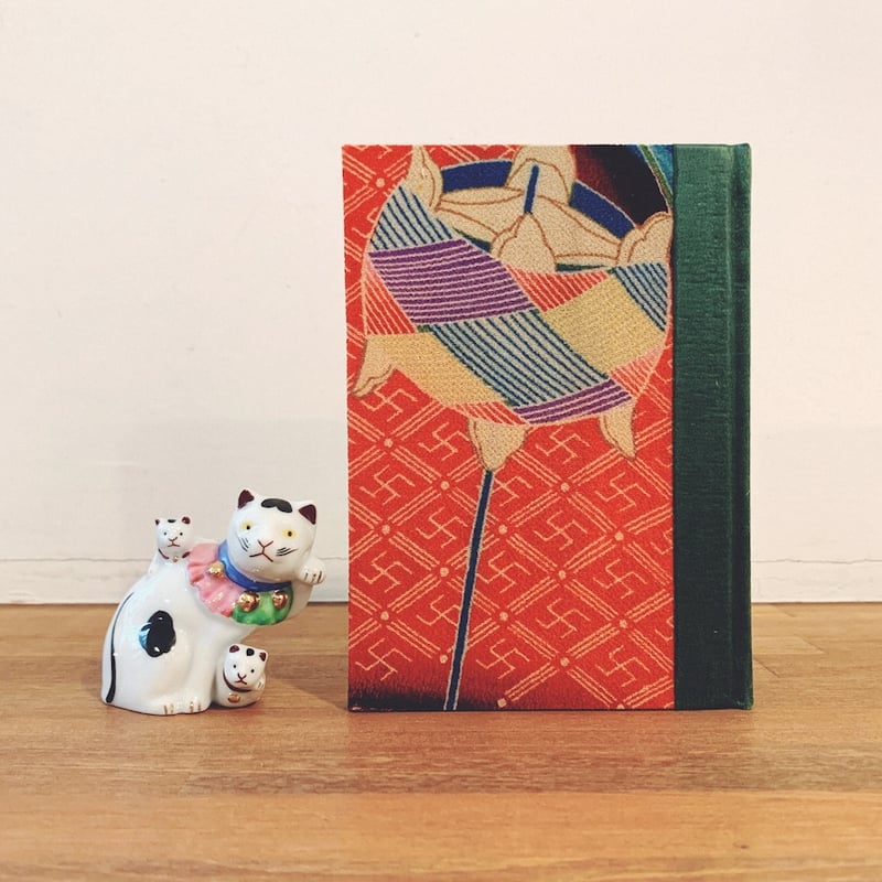 ◇芸者猫 招き猫 常滑焼・千客万来 福 雅 粋 日本製 置物 瀬戸・薬師窯『日本招猫倶楽部 子福猫』 | 象々の郷土玩具