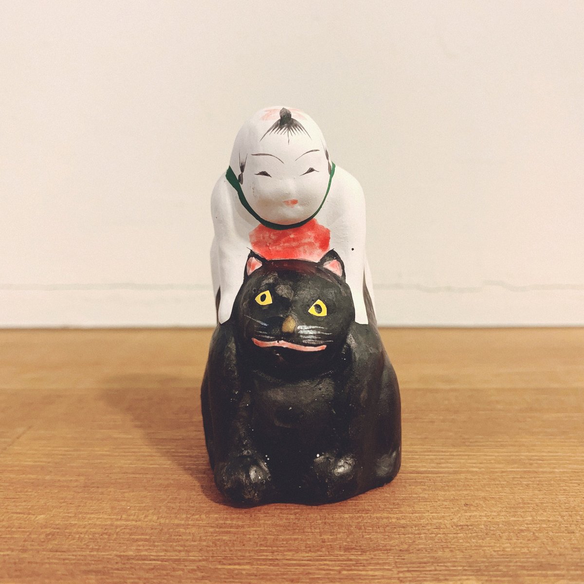 相良人形・七代目さがらたかし『黒猫乗り童子』 | 象々の郷土玩具