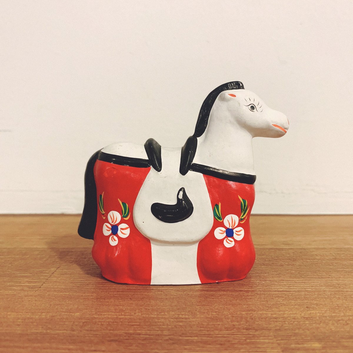 花巻人形/花巻土人形 座っている娘 江戸～明治初期頃 豆っ子人形 堤