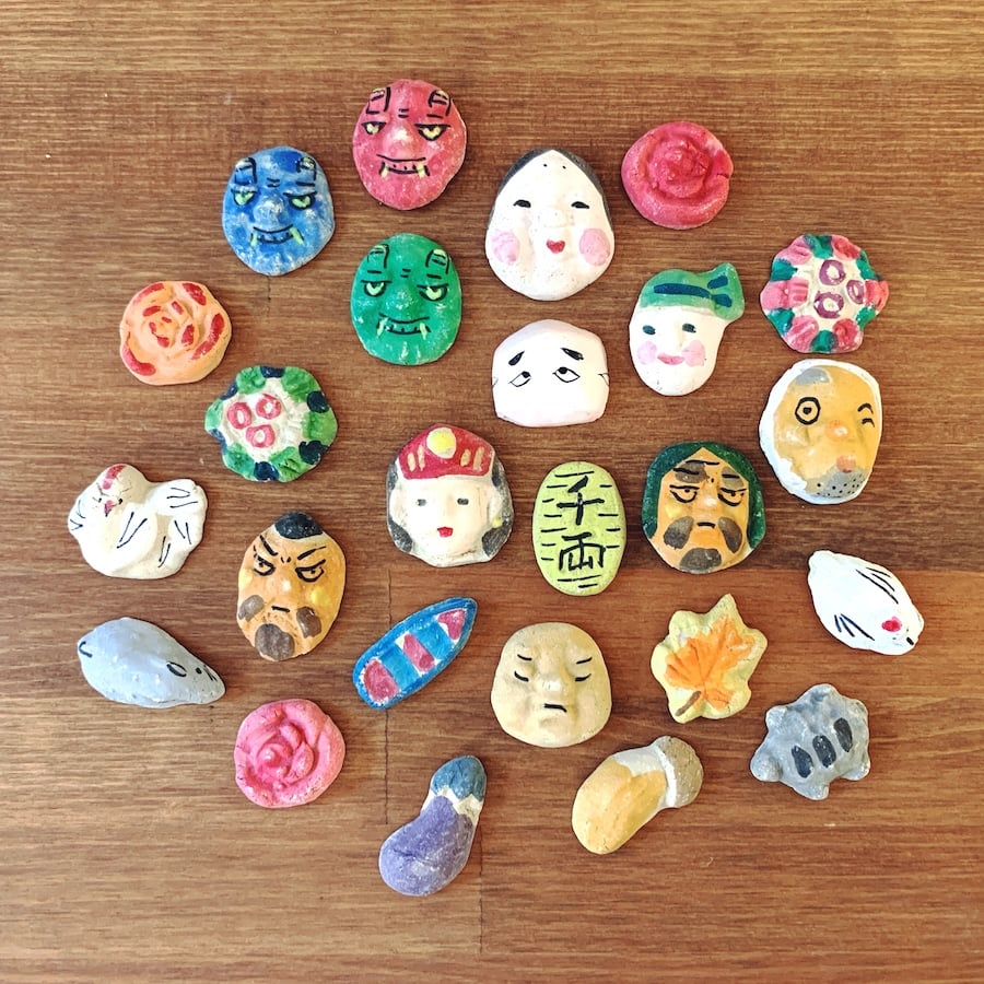 伝統工芸作品　　博多おはじき　（２０個） Amazon.co.jp: 伝統工芸作品 博多おはじき （20個） : おもちゃ