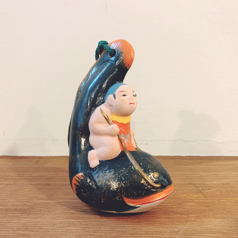 古型博多人形の土鈴『鯰乗り童子』 | 象々の郷土玩具