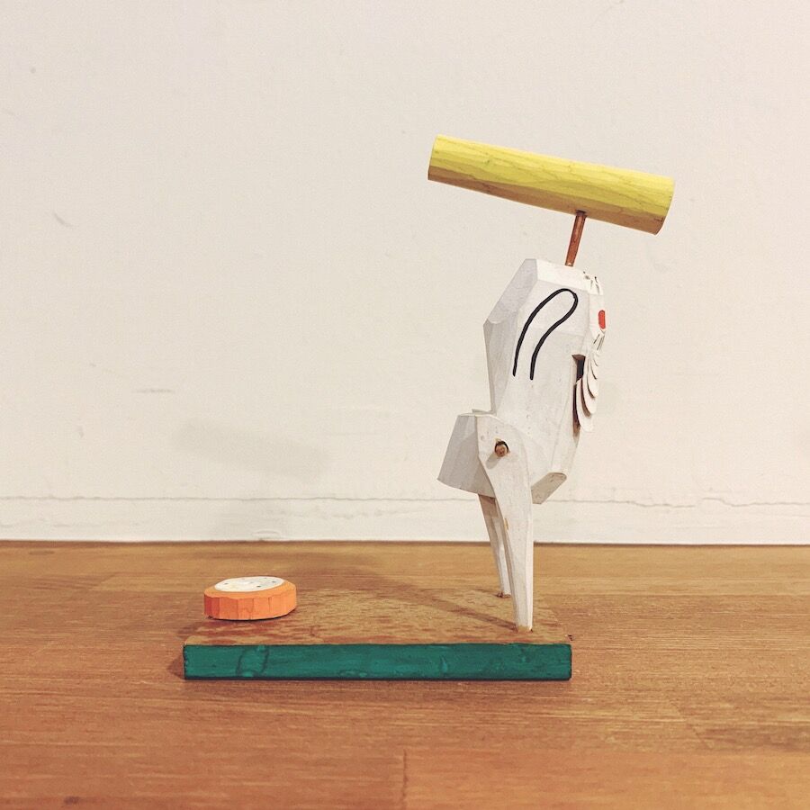 笹野一刀彫の『兎の餅つき』 | 象々の郷土玩具