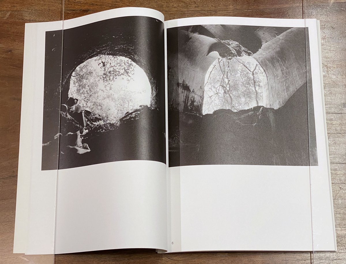 伊東卓写真集 光の穴 サイン入り | book cafe 火星の庭 オンラインショップ