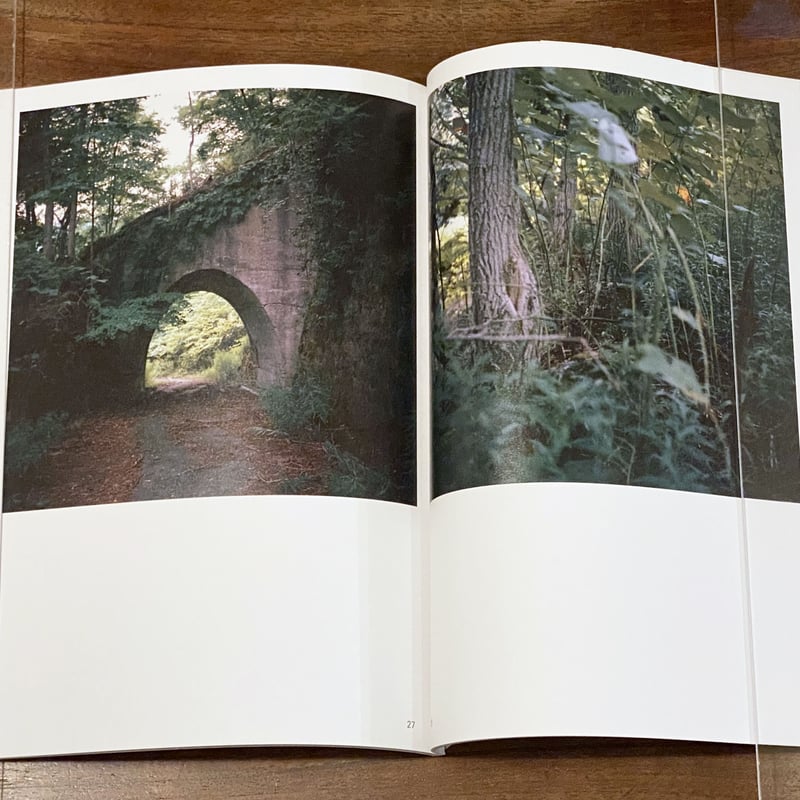 伊東卓写真集 光の穴 サイン入り | book cafe 火星の庭 オンラインショップ