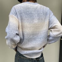 グラデーションニット