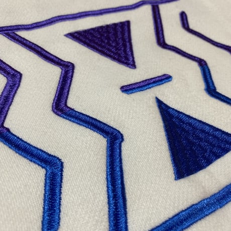 ロゴ刺繍　パーカー  ホワイト                  | Embroidery sweatshirts white