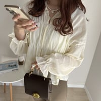 クシュクシュシャツ