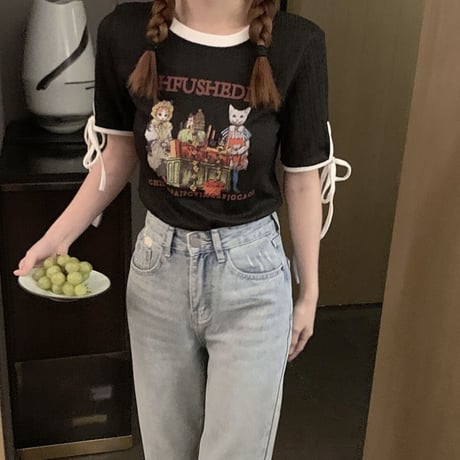 リボンTシャツ