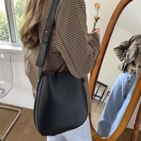 ショルダーバッグ