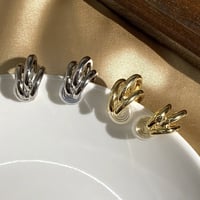 ピアス