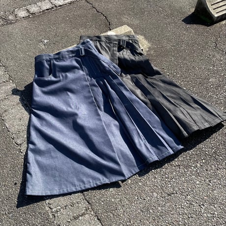 デニムプリーツスカート