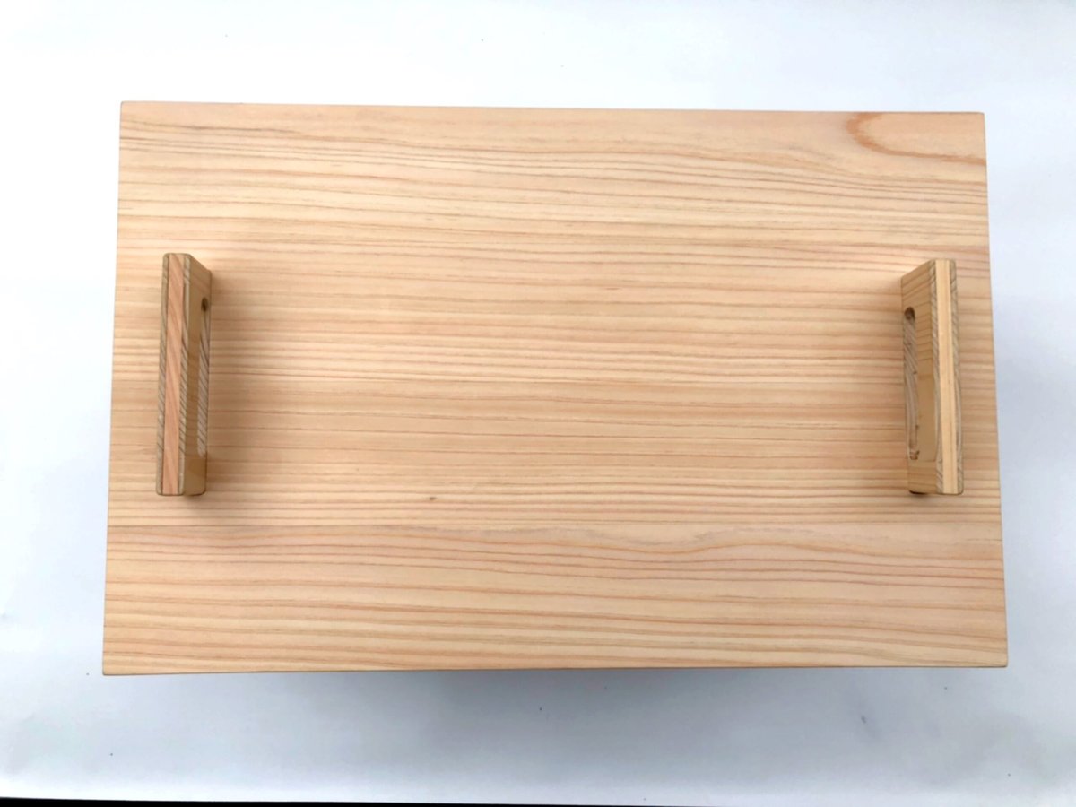 檜原村の手作りテーブル 檜原村の手作りテーブル