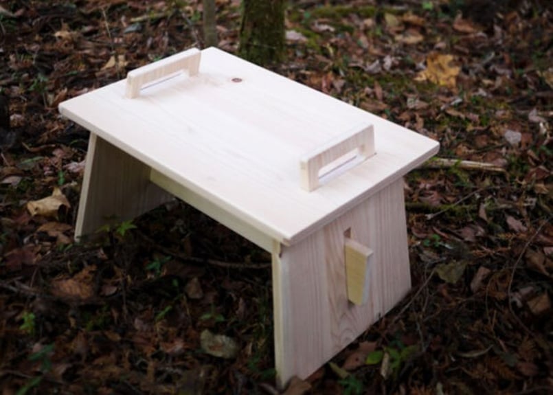 檜原村の手作りテーブル