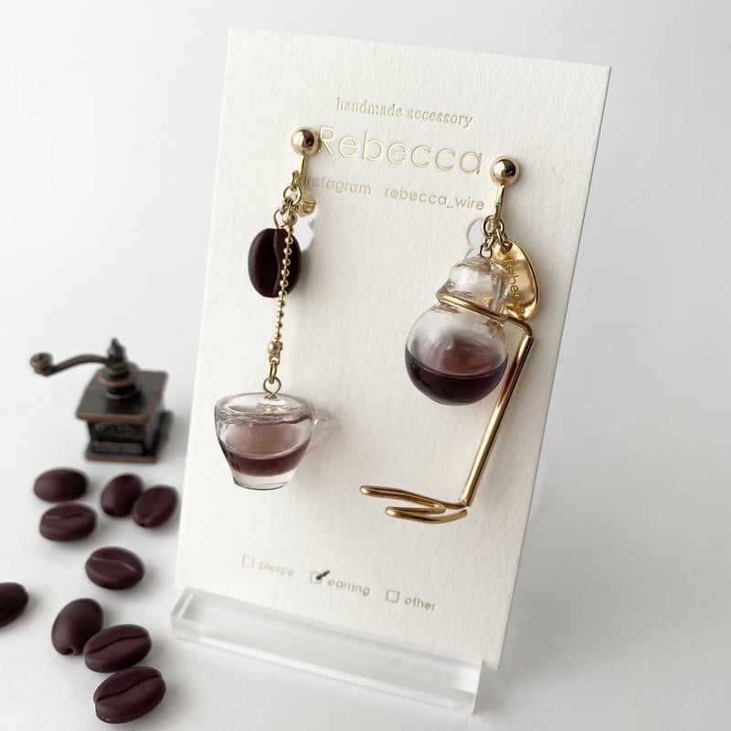 Rebecca ハンドメイド ピアス ホットケーキ　液体アクセサリー 液体入りアクセサリー | Rebecca-ﾚﾍﾞｯｶ- (@rebecca_wire