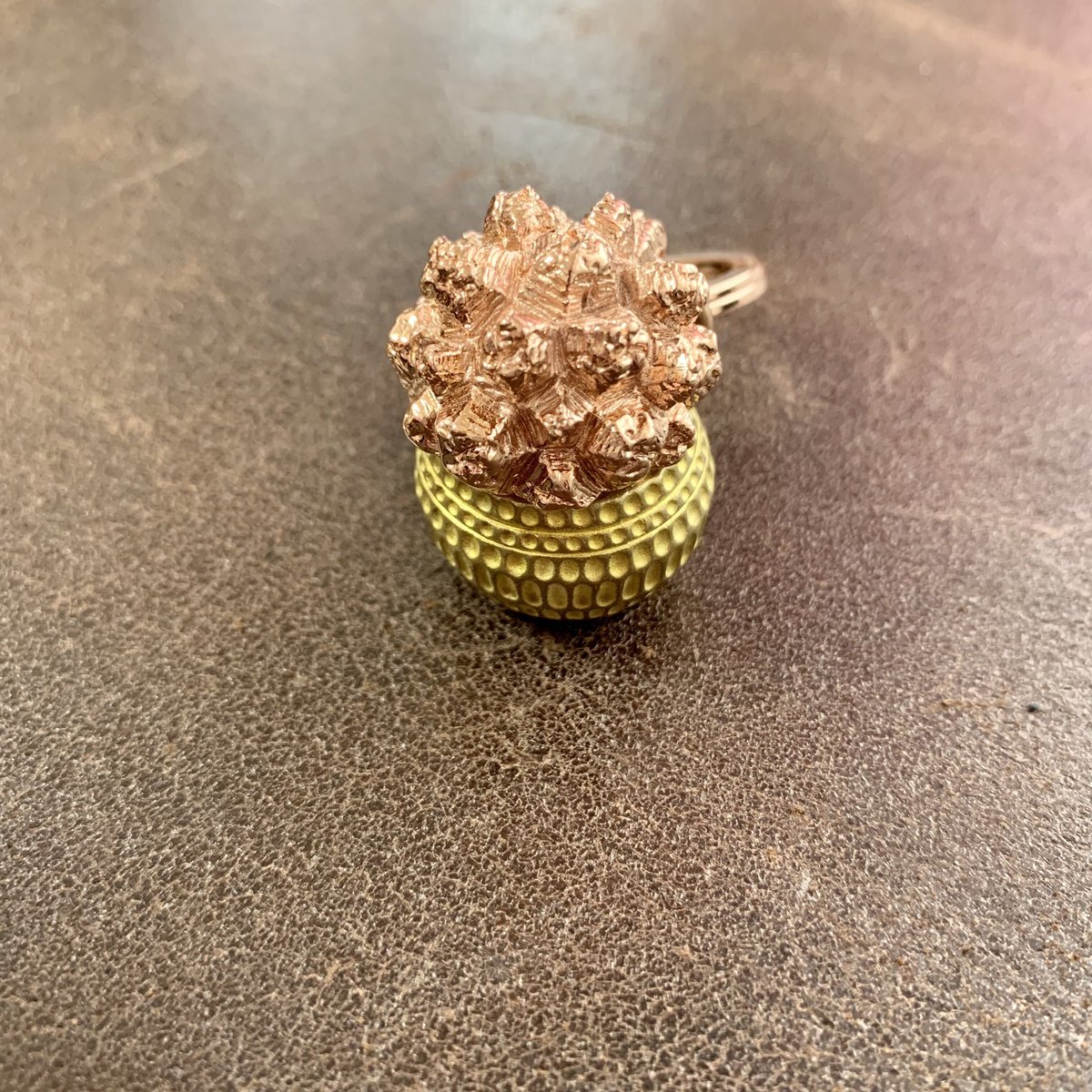 Bel Cielo 真鍮製 亀甲竜キーホルダー ピンクゴールド BKK03 | RYANS