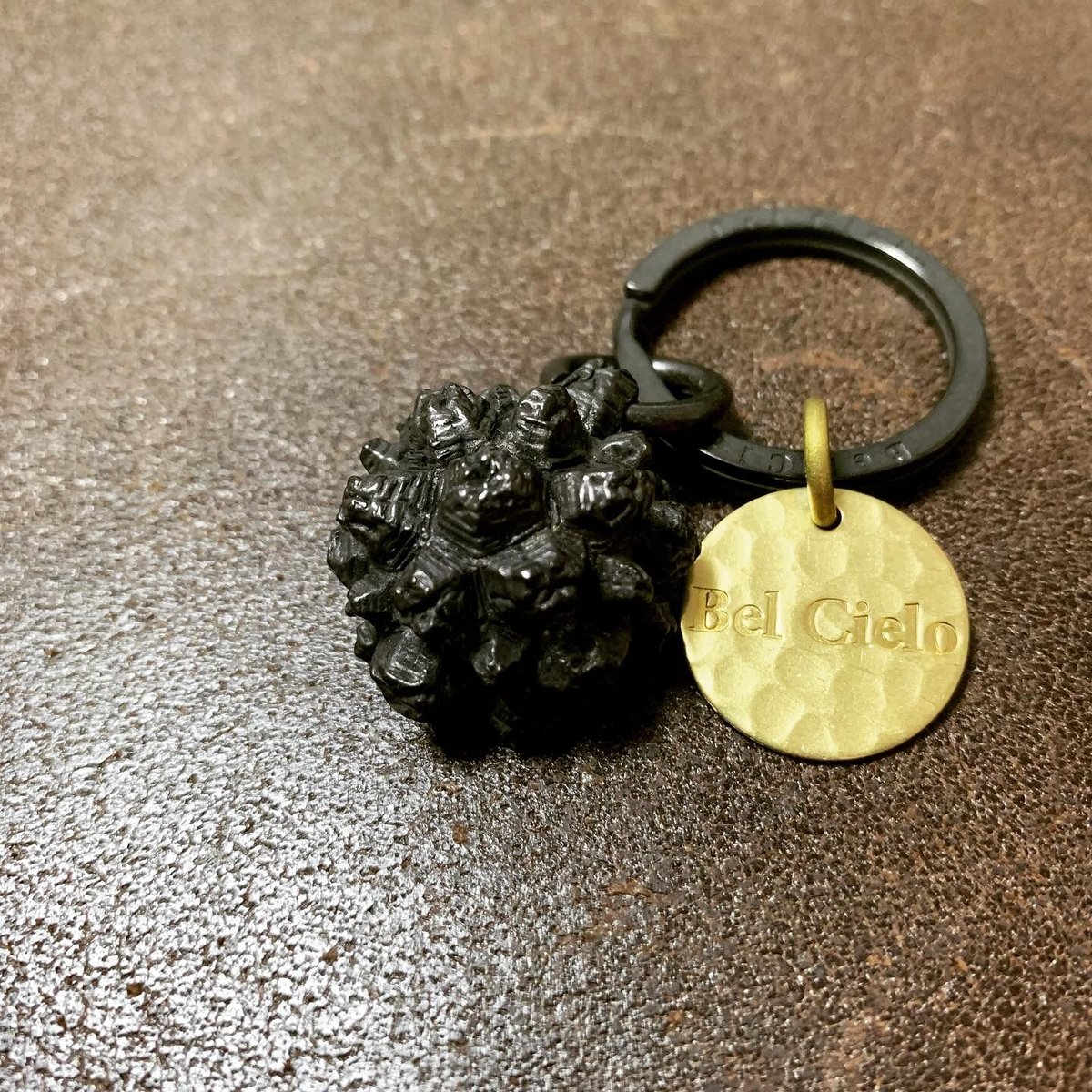 亀甲竜+キーホルダー Bel Cielo 真鍮製 亀甲竜キーホルダー プミアムブラック BKK02 | RYANS