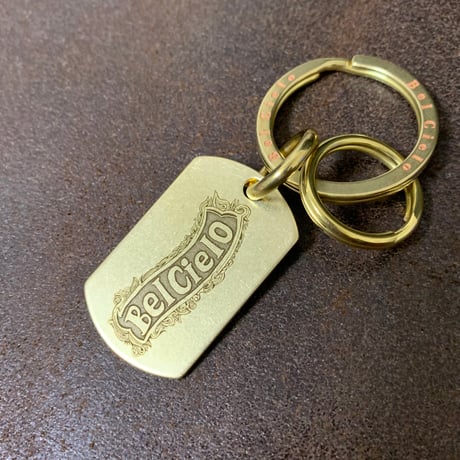 Bel Cielo 真鍮製　ペイズリーロゴドッグタグキーホルダー